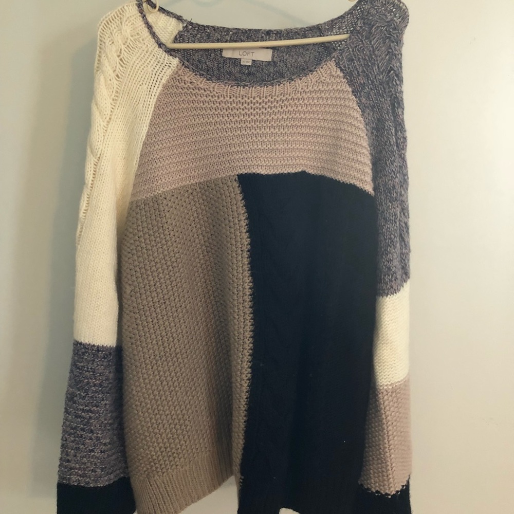 Oversized sweater in great condition from Loft